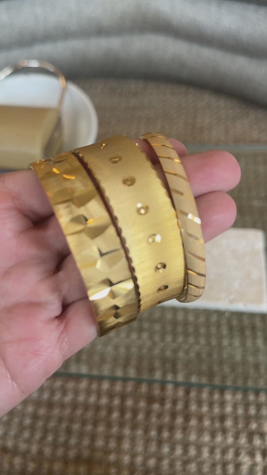 Vintage Bangle with engraved detail